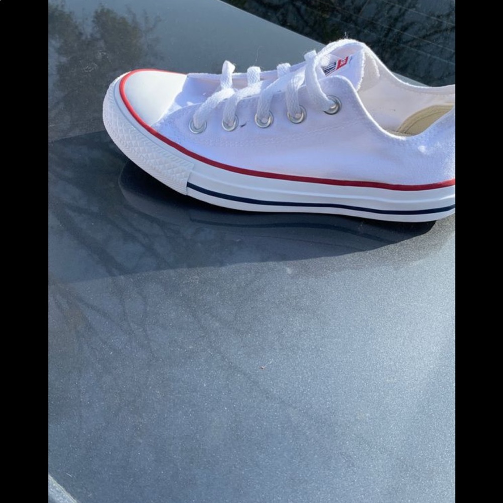Converse - Picture 3 of 4